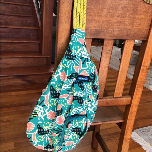 Kavu Multicolored Cross-body Rope Bag - Picture 9 of 11